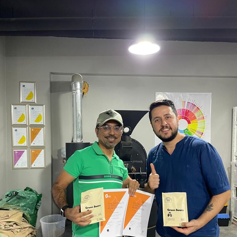 SCA certified professionals with ClarityChats Green Beans wholesale products